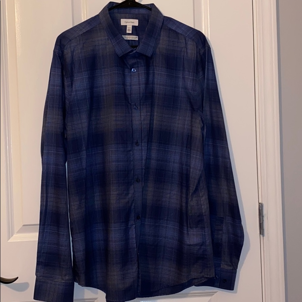 Calvin Klein Infinite Cool Button Up. Mens XL